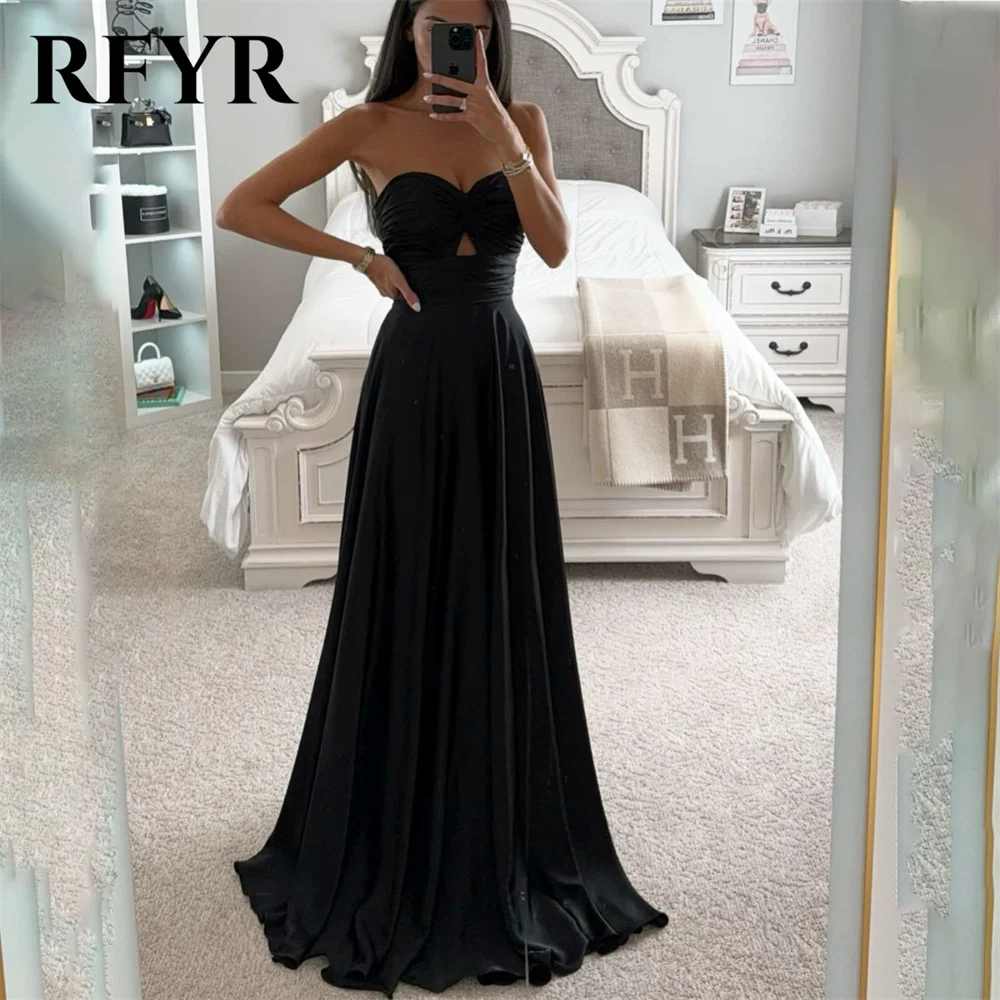 

RFYR Simple Black Prom Dress Sweetheart Sleeveless Evening Dress with Pleat Satin Beach robe de soirée Party Dress