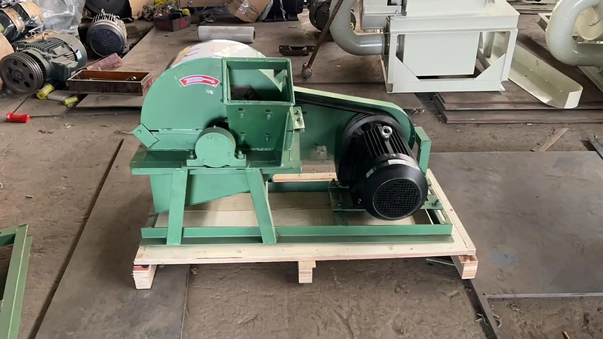 Multifunctionele houtversnipperaar Log Tak Poeder Slijpen Verpletterende Machine / Goedkope houtbrekermolen