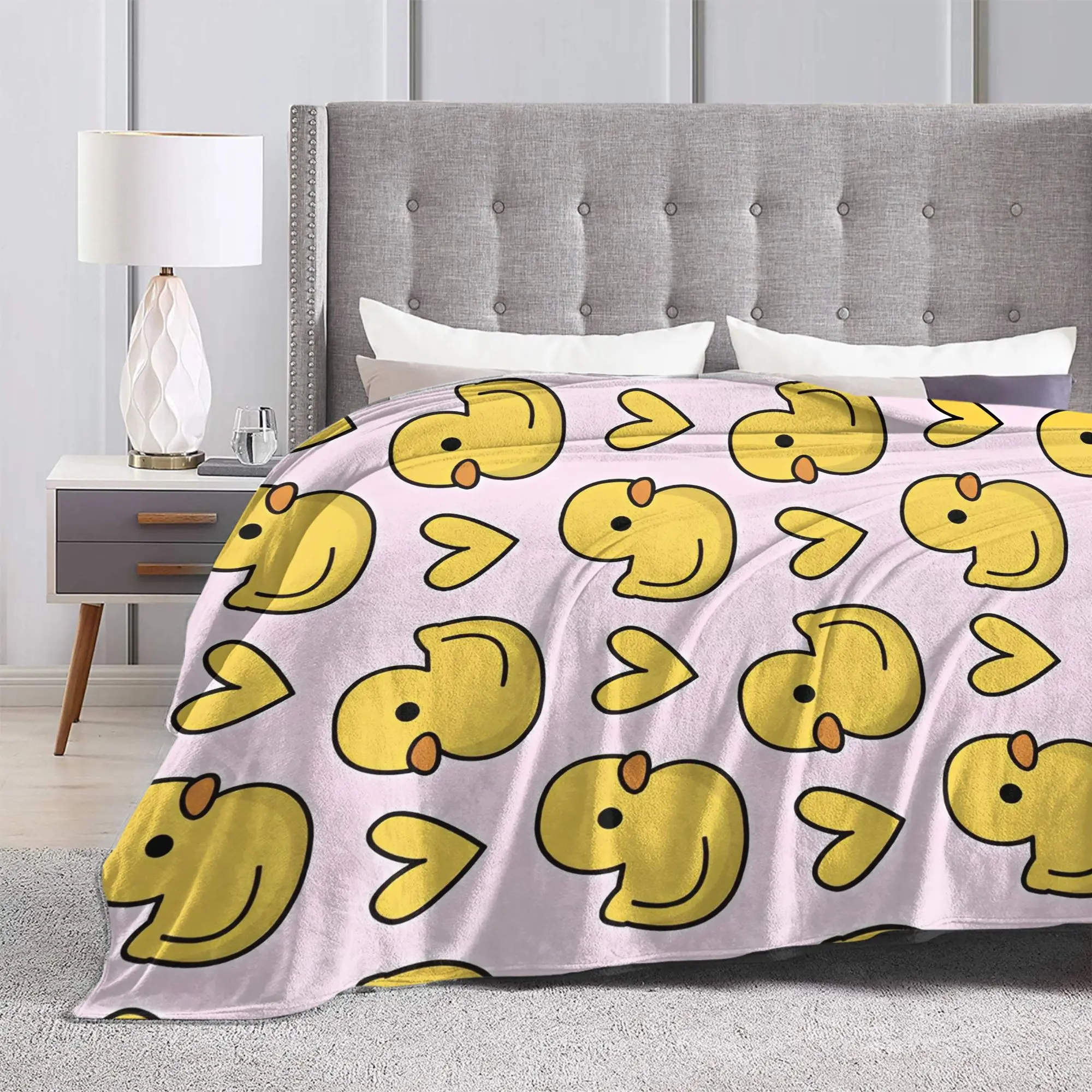 Cute Duck Cartoon Blanket Flannel Summer Air Conditioning  Breathable Lightweight Thin Throw Blankets for Home Car Rug Piece
