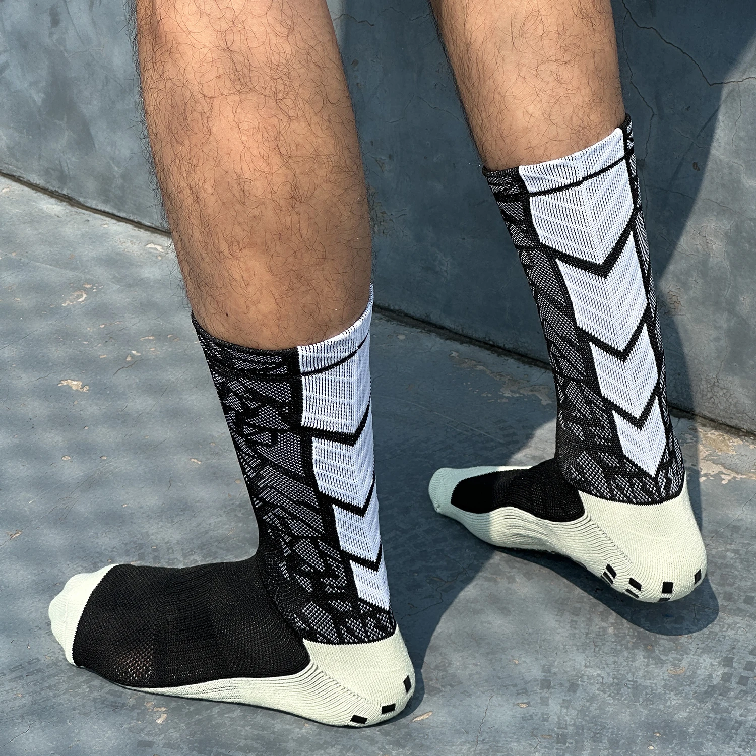 جوارب كرة قدم شبكية مانعة للإنزلاق ، نعل تهوية ، مرونة عالية ، تمارين وألعاب ، مجموعة 5 منصات ، شحن مجاني