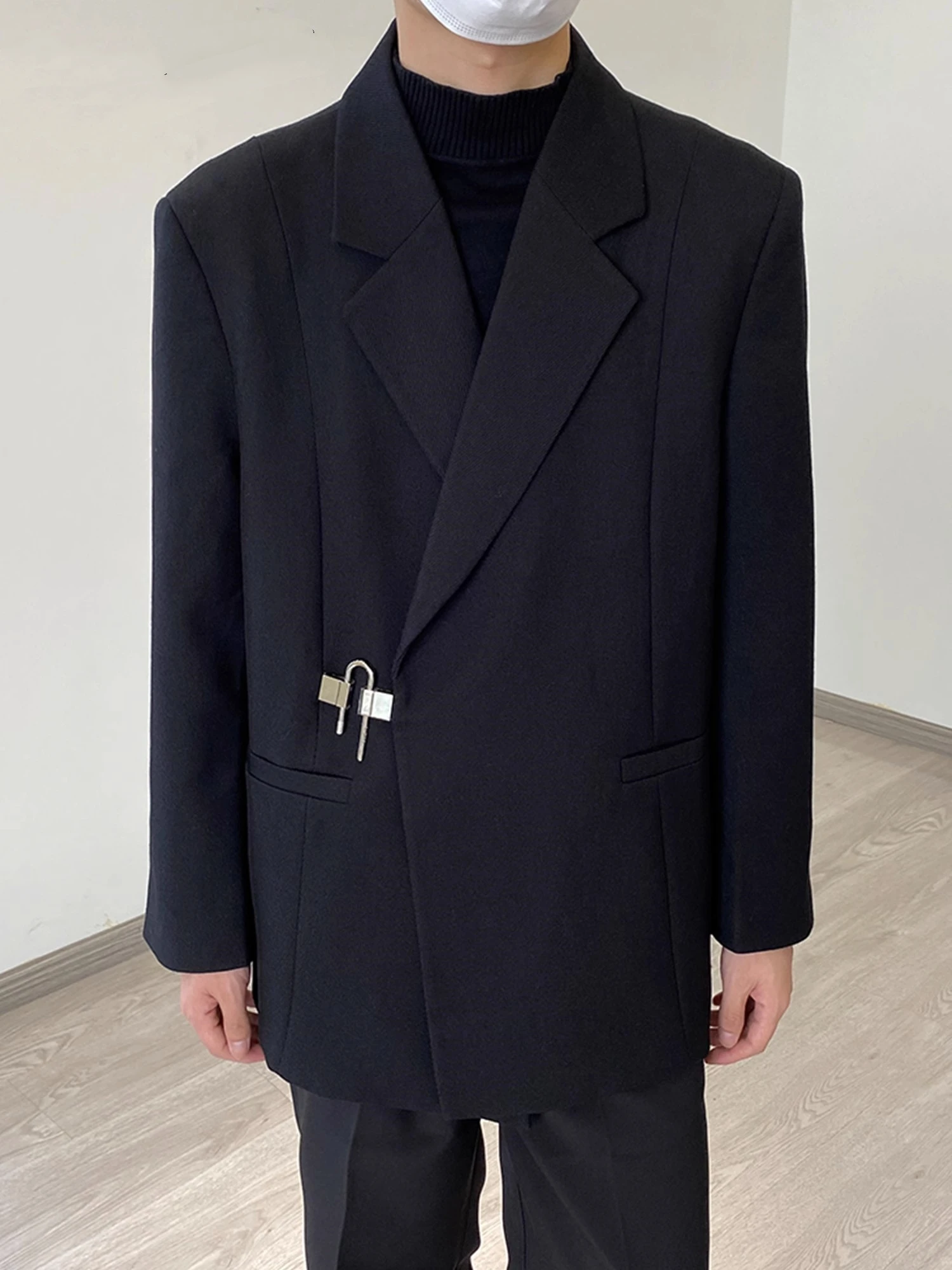 

Мужской белый костюм для повседневной носки: дизайнерский пиджак премиум-класса для весны, осени и зимы.