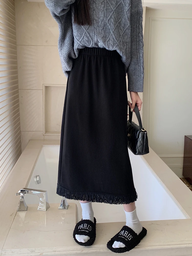 

Y2K Corduroy Skirt Women Thickened Tassel Back Slit Casual Half Skirt Versatile New