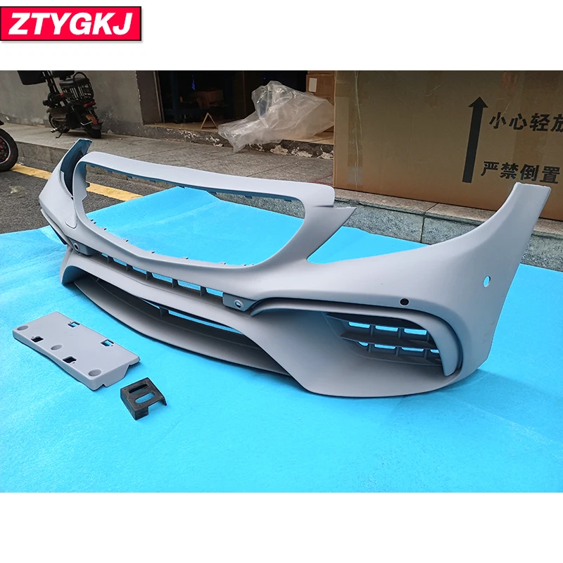 High Quality PU Material Front Bumper For Mercedes Benz W205 C200 C260 C300 Facelift C65 Style 2015-2021