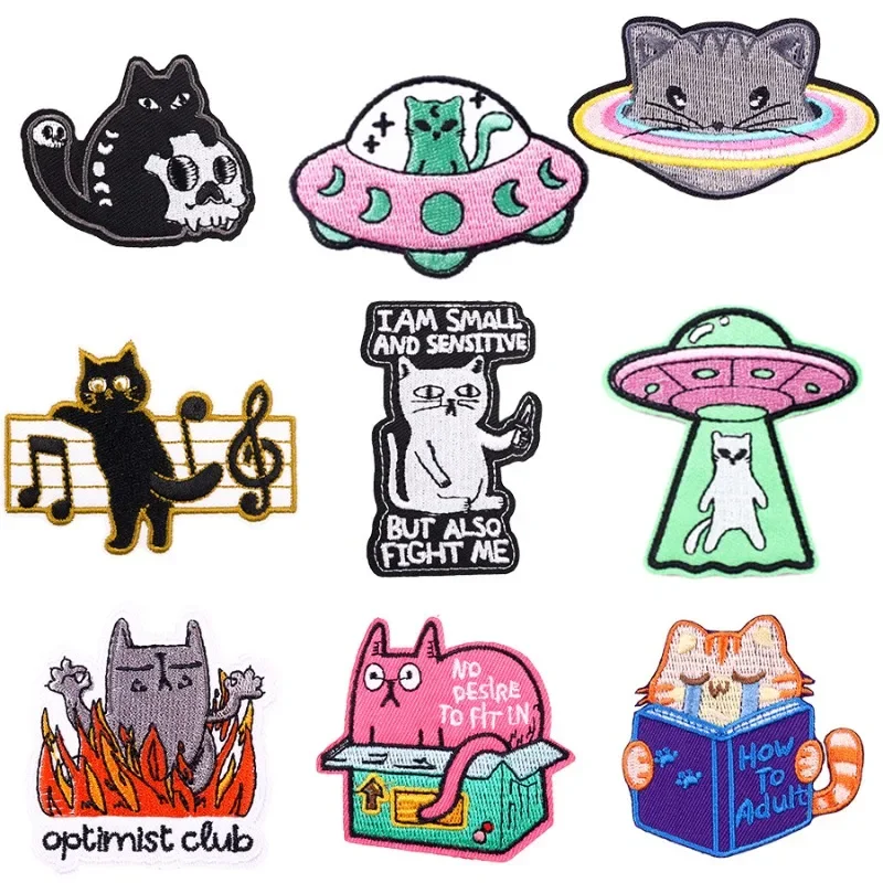 

30pcs/Lot Luxury Anime Embroidery Patch Letter Cat Music Hat Shirt Bag Clothing Decoration Accessory Craft Diy Applique