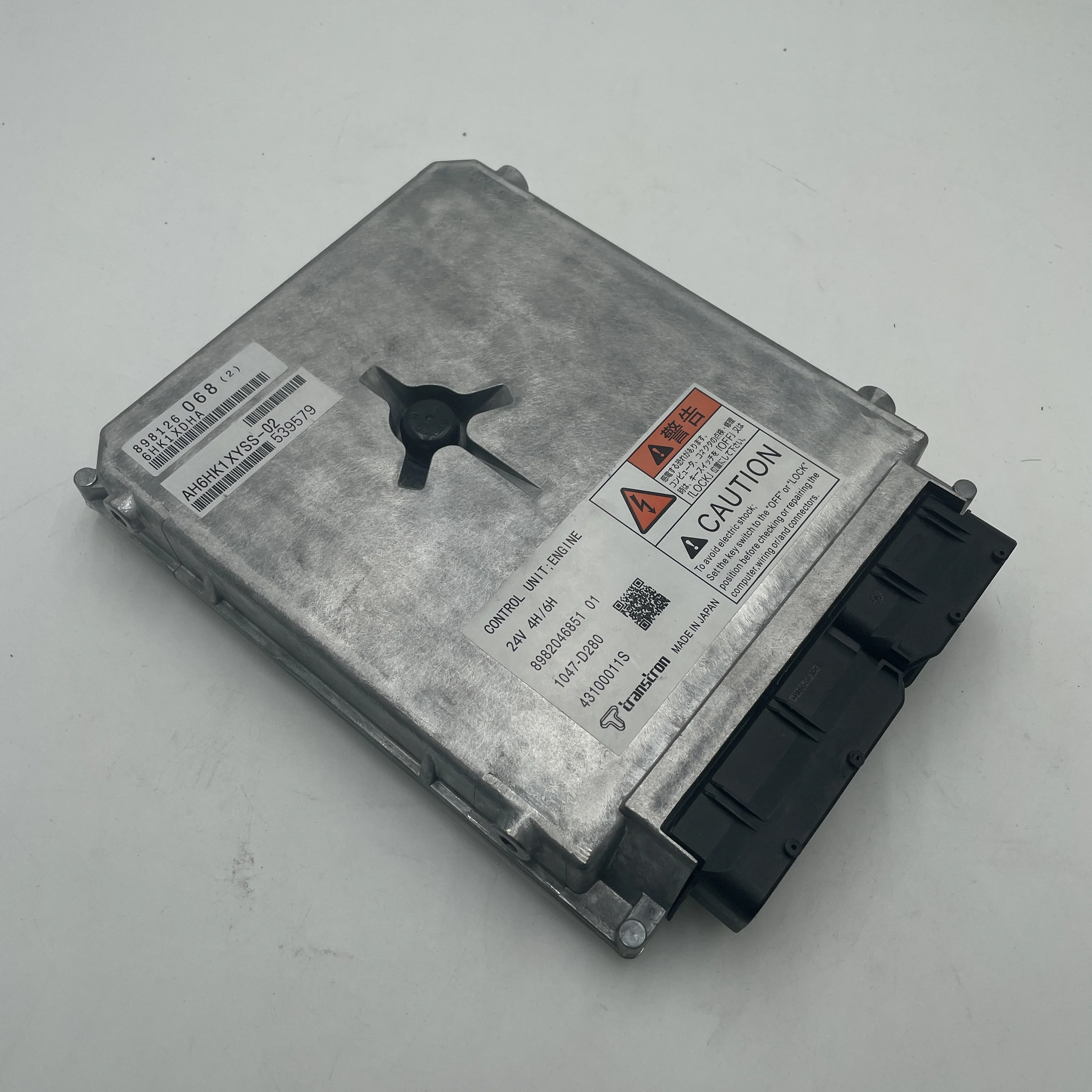 8982046851 8982224531 8982224530 8982224511 ECU ECM لشركة هيتاشي ZX200-3 ZX270-3 CASE CX350B سوميتومو حفارة ايسوزو 4HK1 6HK1