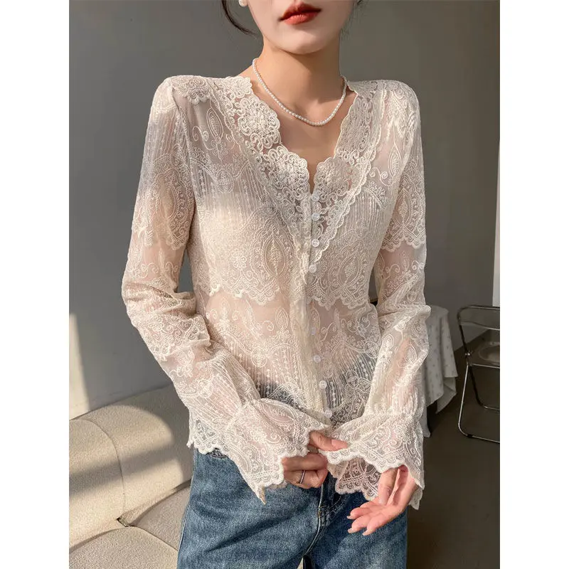 Lace Hollow Out Thin Bottoming Shirt Spring Summer New V Neck Solid Perspective Fashion Tops Tees Sexy Elegant Women Clothing