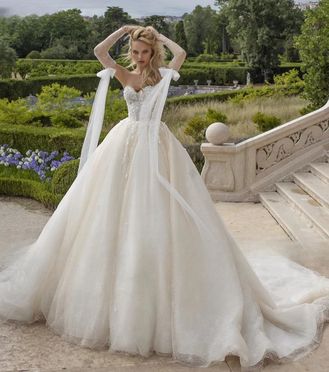 

Beauty Lace Off Shoulder Sleeves Ball Gown Wedding Dresses With Beading Embroidery Appliques Sweetheart Bridal Gowns