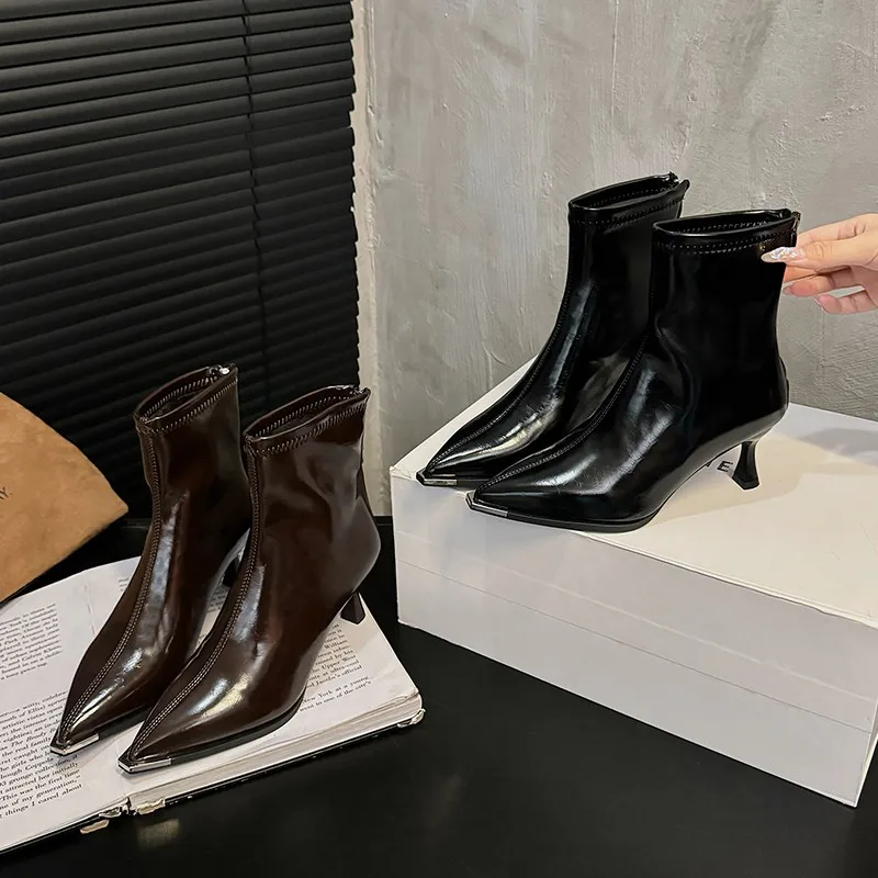 

2025 Новые женские ботильоны, пикантные женские короткие ботинки с острым носком, модные повседневные женские ботинки на тонком высоком каблуке, однотонные туфли на шпильке