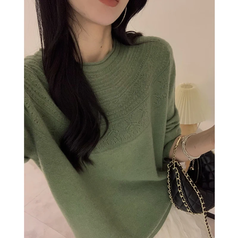 2024 autumn and winter new knitted hollow round neck pure wool casual fashion wool sweater looks slim