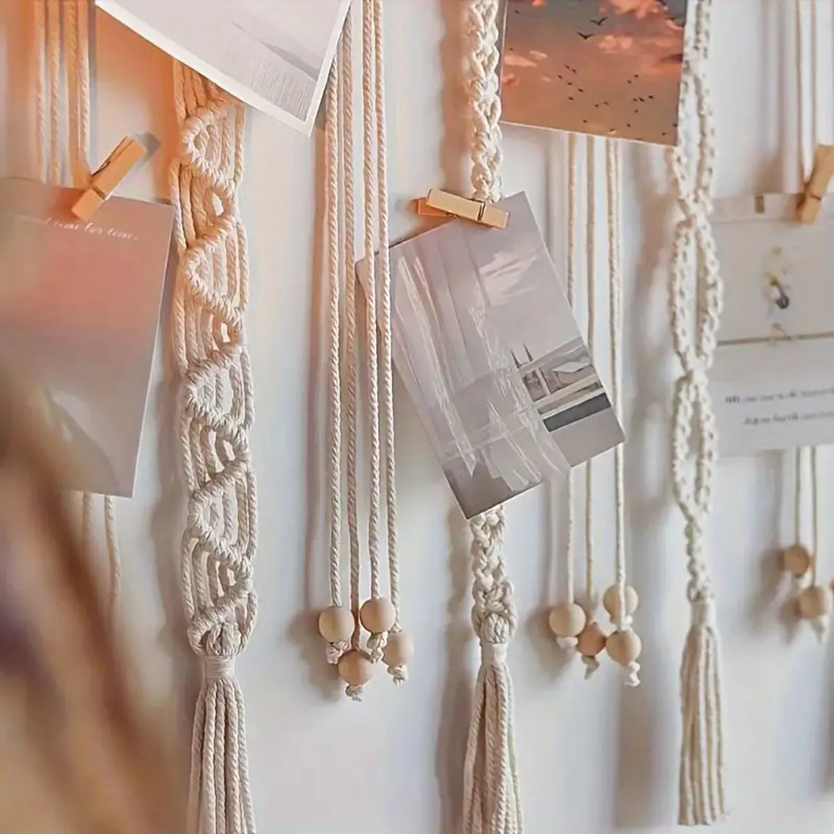 Boho Photo Display Clip Handmade Exquisite Tassel Wall Hanging Decoration Photograph Storage Tool with 20 Wooden Clips