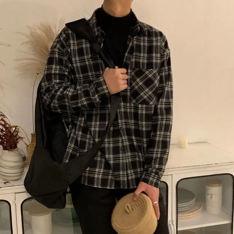 Men's Vintage Plaid Long Sleeve Shirt Loose Black White Checkered Casual Jacket Retro Streetwear Overshirt