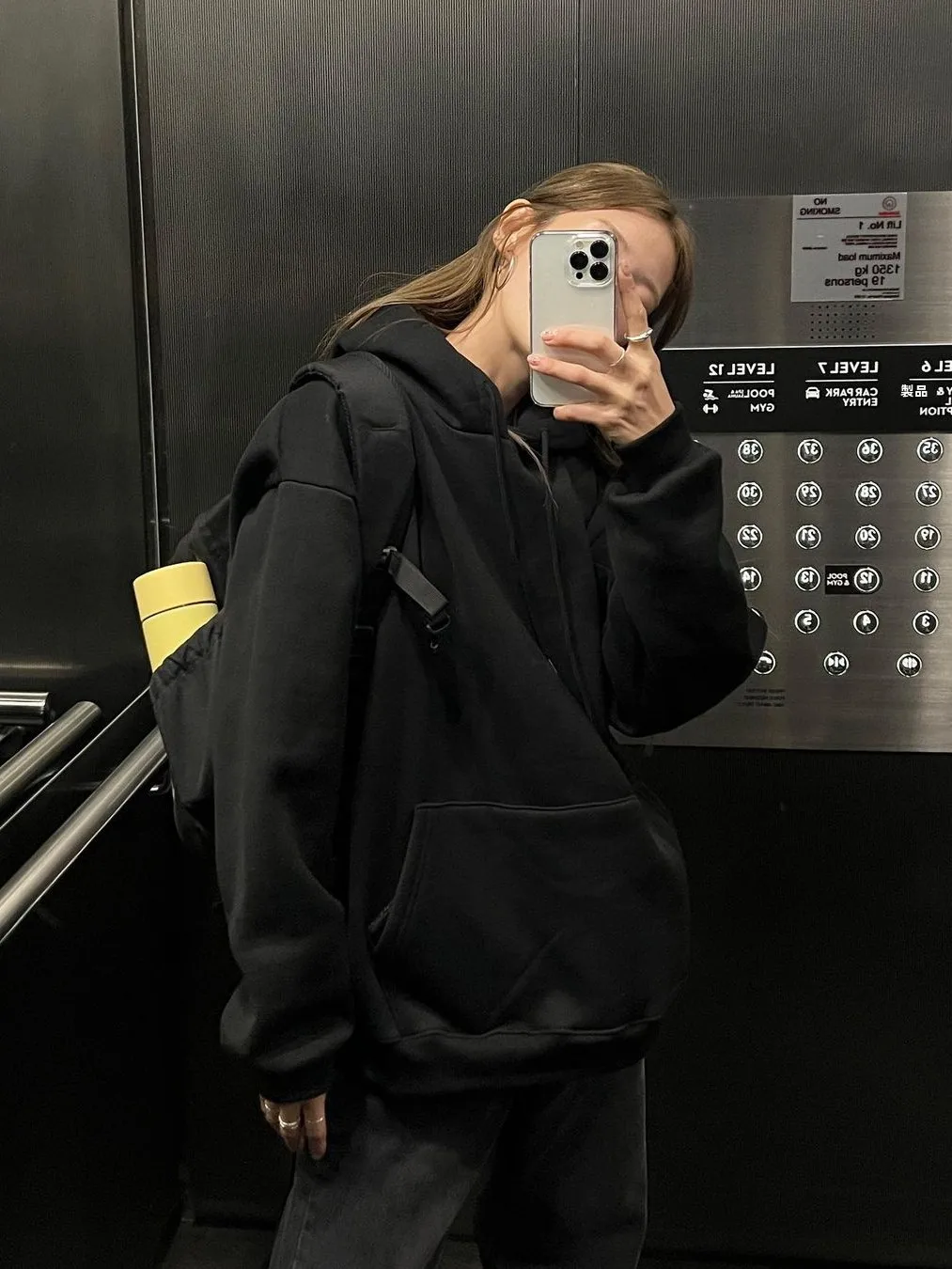 Sakura Classic Black Street Style Loose Cotton Hoodie Women's Fleece Lined Sweatshirt Couple Matching Comfortable Spring