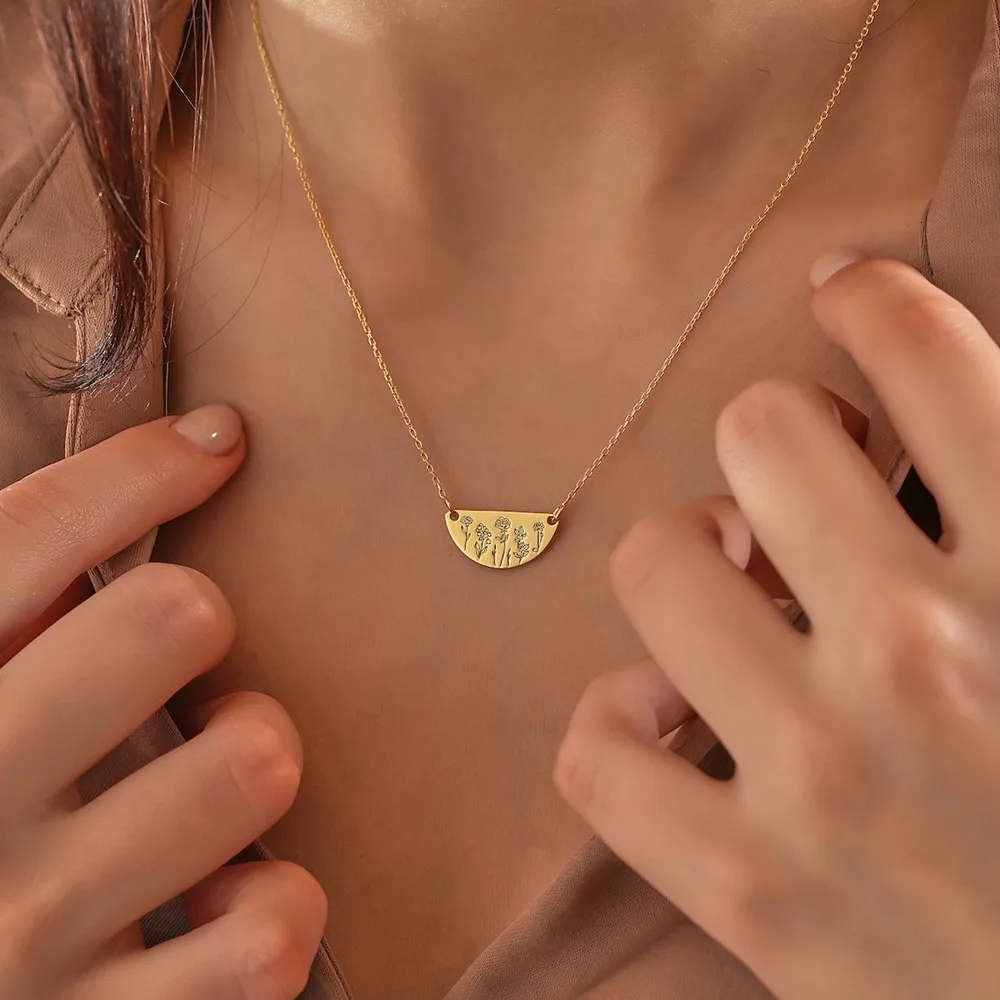 Custom Birthflower Necklace Gold Plated Stainless Steel Personalized Engraved Birthday Flower Moon Necklaces Best Friend Gift