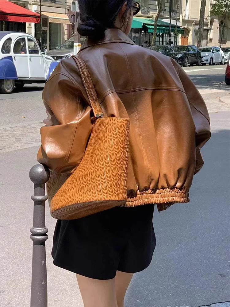 Clothland المرأة خمر بولي Leather سترة جلدية سستة طويلة الأكمام النمط الكلاسيكي الإناث أبلى معاطف عادية سوداء CB170