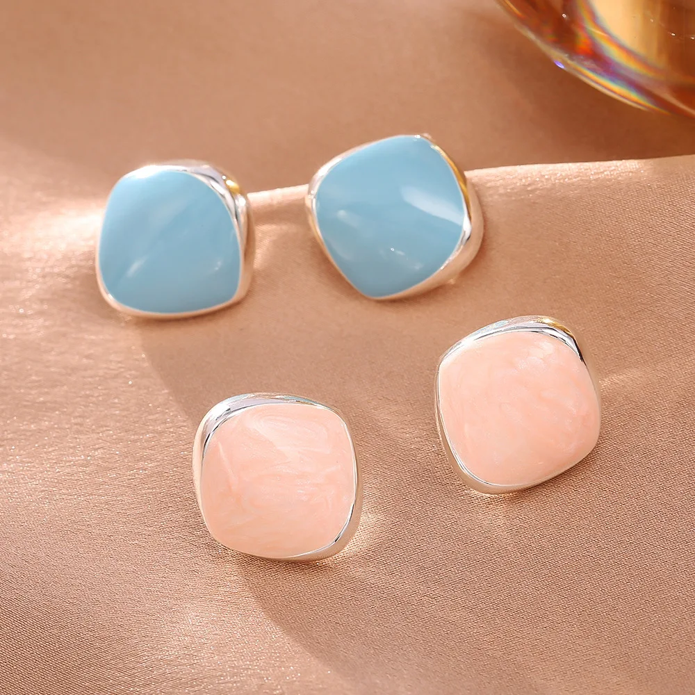 

Fashionable and exquisite geometric oil drop earrings, dopamine fresh and sweet earrings, high-end and versatile earrings