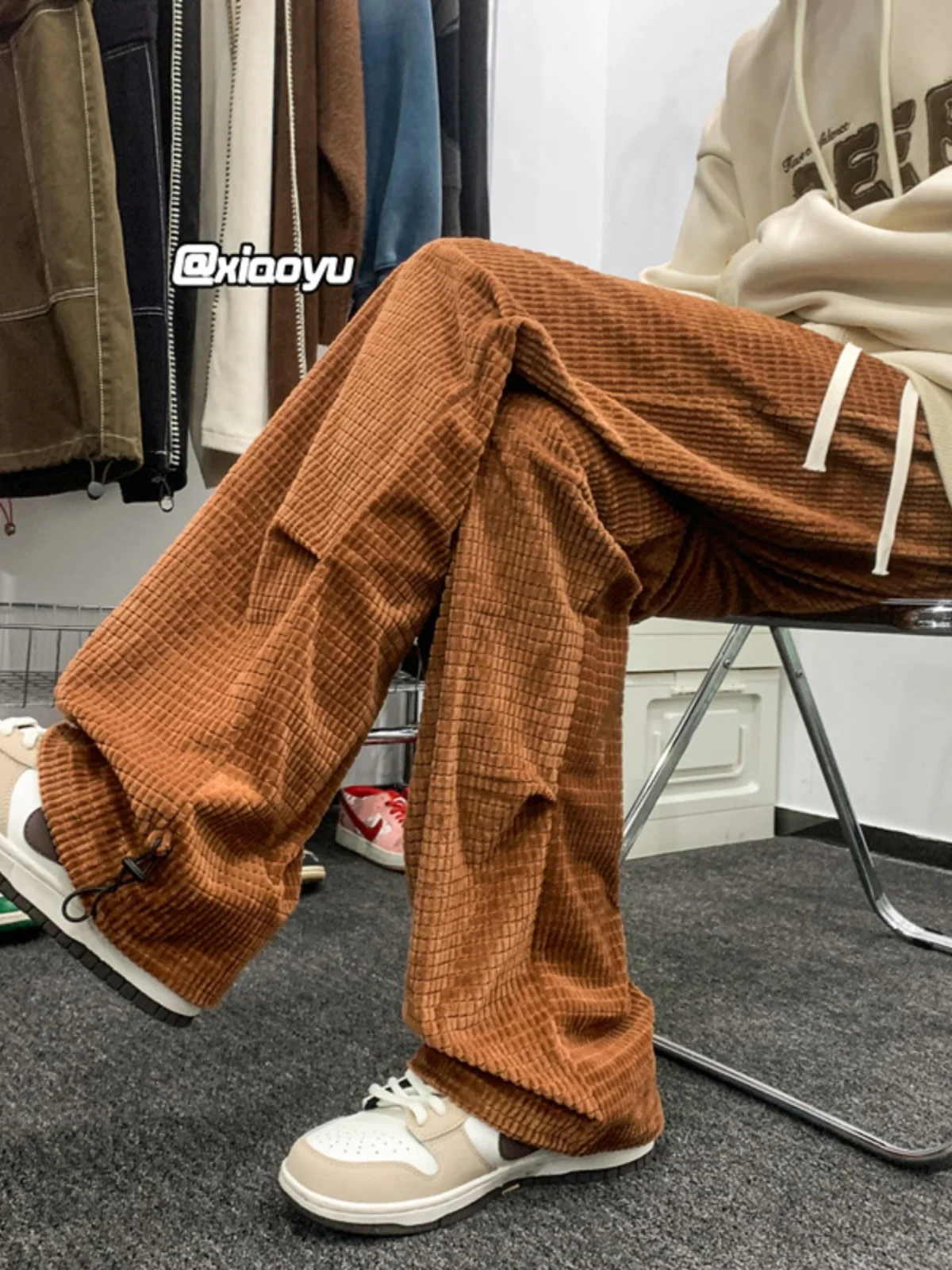 

Мужские вельветовые брюки свободного кроя с широкими штанинами, с бахромой и шнурком, повседневные, модные, молодежные, энергичные, стильные