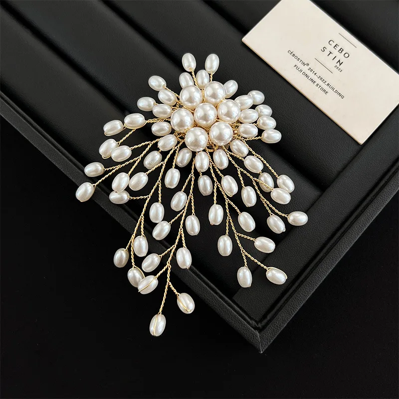 Pretty Daily-Wear Pearls Handmade Firework Look Fashion Brooch Lady`s Pin Broaches Versatile Style