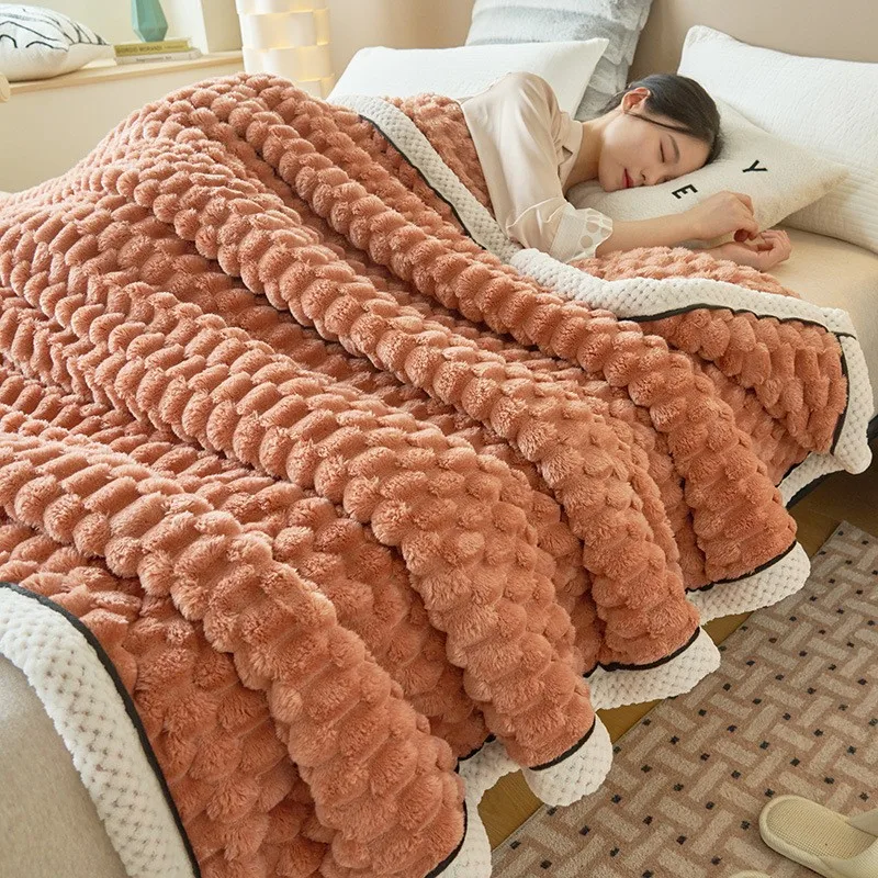 Winter Warm Blankets Fluffy Blanket for Bedroom Comfortable Blankets Soft Bed Covers Solid Color Thick Bedspread Bedding Quilt