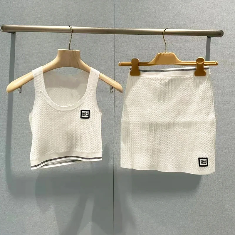 

Высококачественный повседневный белый вязаный комплект из двух предметов для жилета и юбки для молодых женщин, круглый ансамбль South Oil Faion Ne