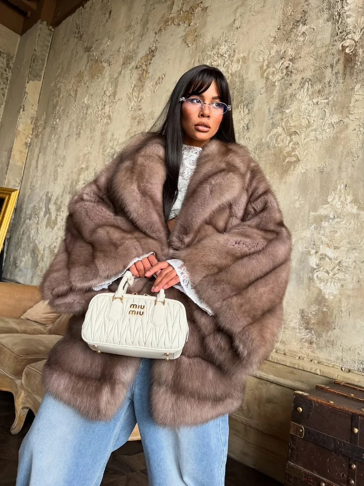 Рисунок 5 - Женская элегантная куртка из искусственного