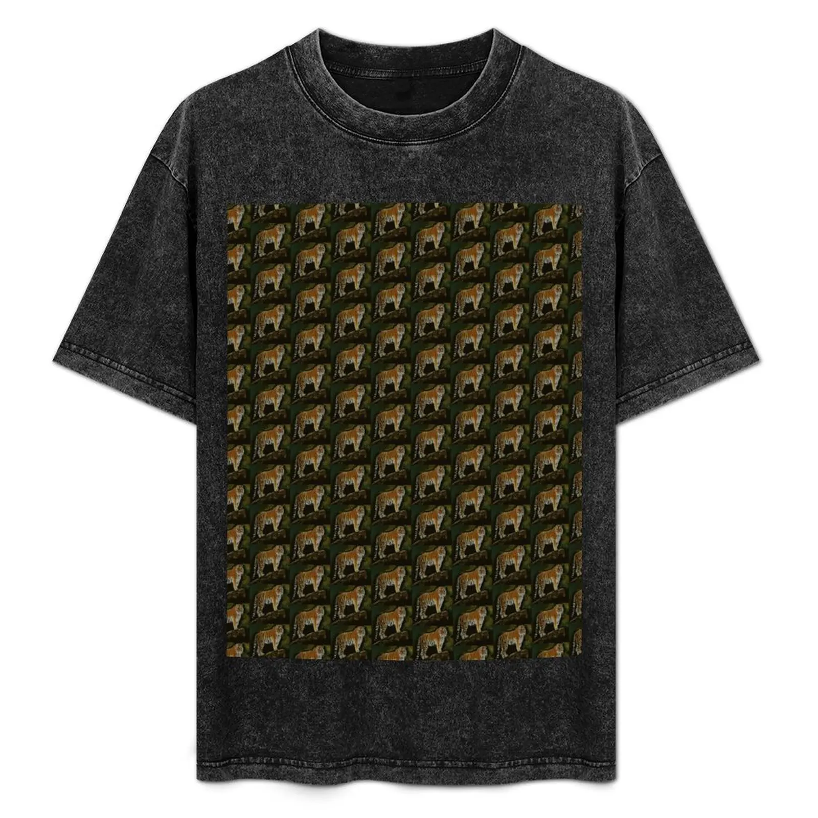 

Standing Tiger Safari Animal Art T-Shirt Lightweight Gym Training T-Shirt