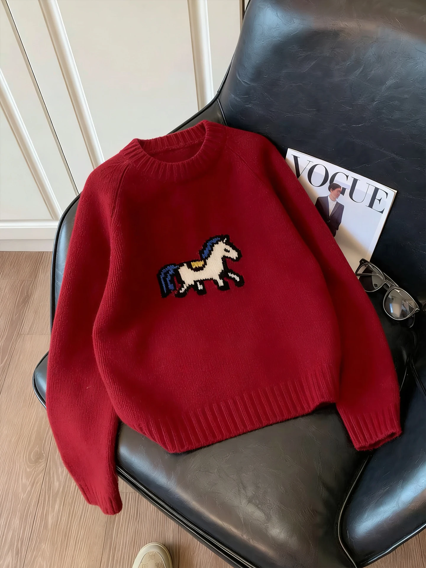 

Ретро-стиль, нежный красный, вязаный свитер с мультяшным принтом, женский, модный, осенне-зимний, с круглым вырезом, теплый, мягкий, повседневный трикотаж