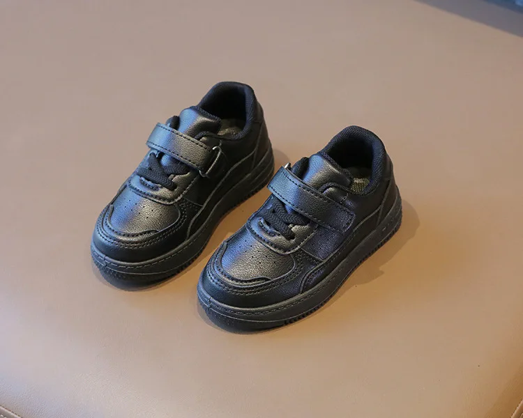 2026 Herbst Kinder-Sneaker Jungen Freizeitschuhe Leder Flache Schüler-Gehschuhe Rutschfeste Mädchen Leichte Sportschuhe – Detail 10
