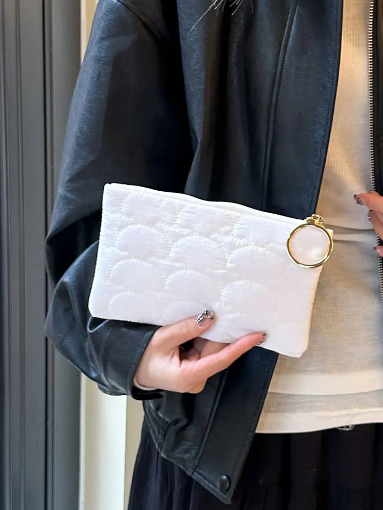 bolsa-de-mao-portatil-com-padrao-bordado-2024-novo-estilo-coreano-bolsa-de-cosmeticos-fena-bolsa-de-gem-material-de-n