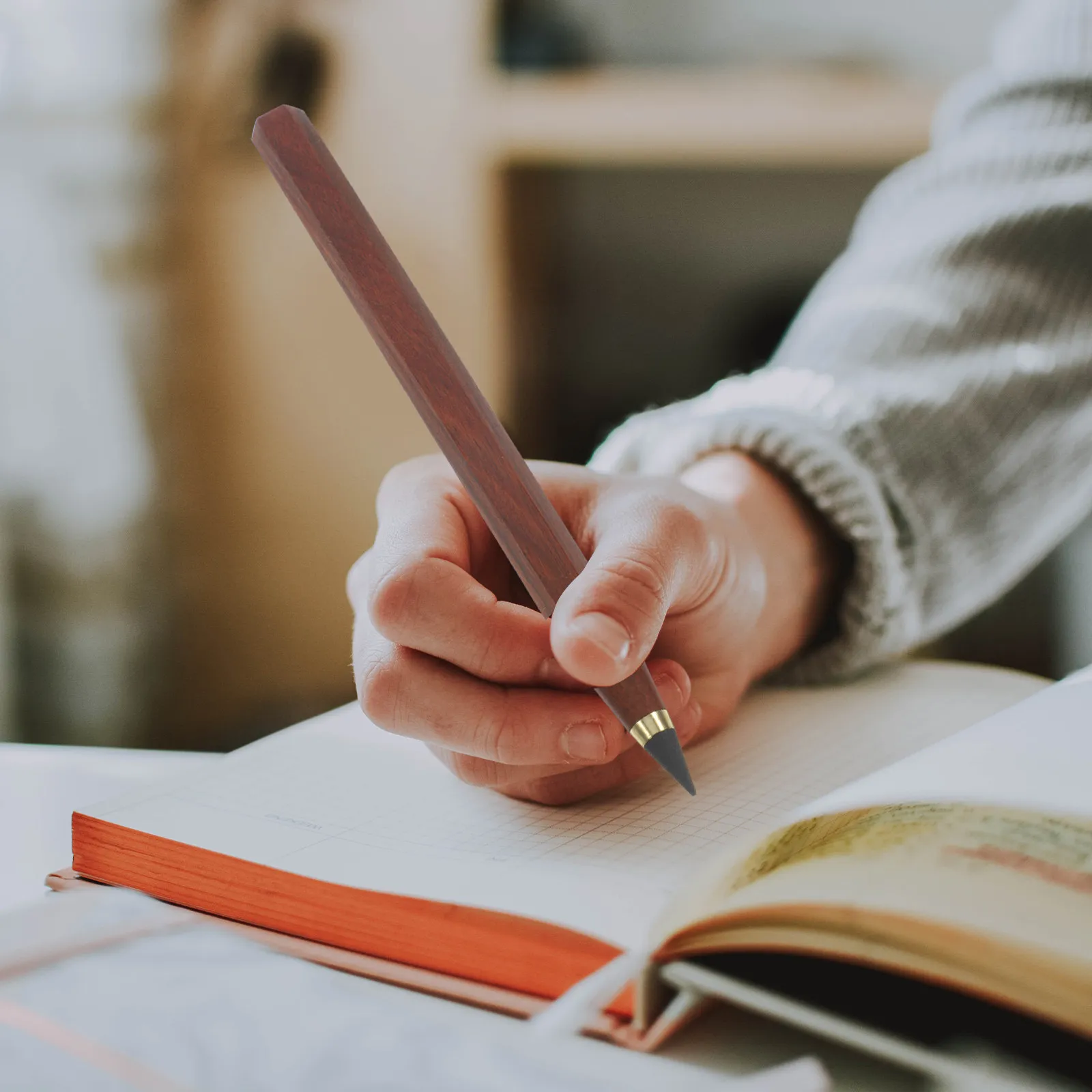 

Everlasting Pencil Sandalwood Material Ergonomic Design Convenient Inkless Sketching Drawing Writing Pencil Everlasting Pencils