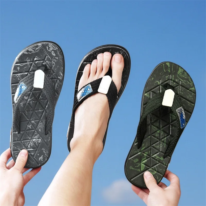 Elegante Herren-Slipper für den Nachmittag, glatt und bequem aus EVA für die Balkon-Teepause und entspannte Freizeit am Nachmittag.
