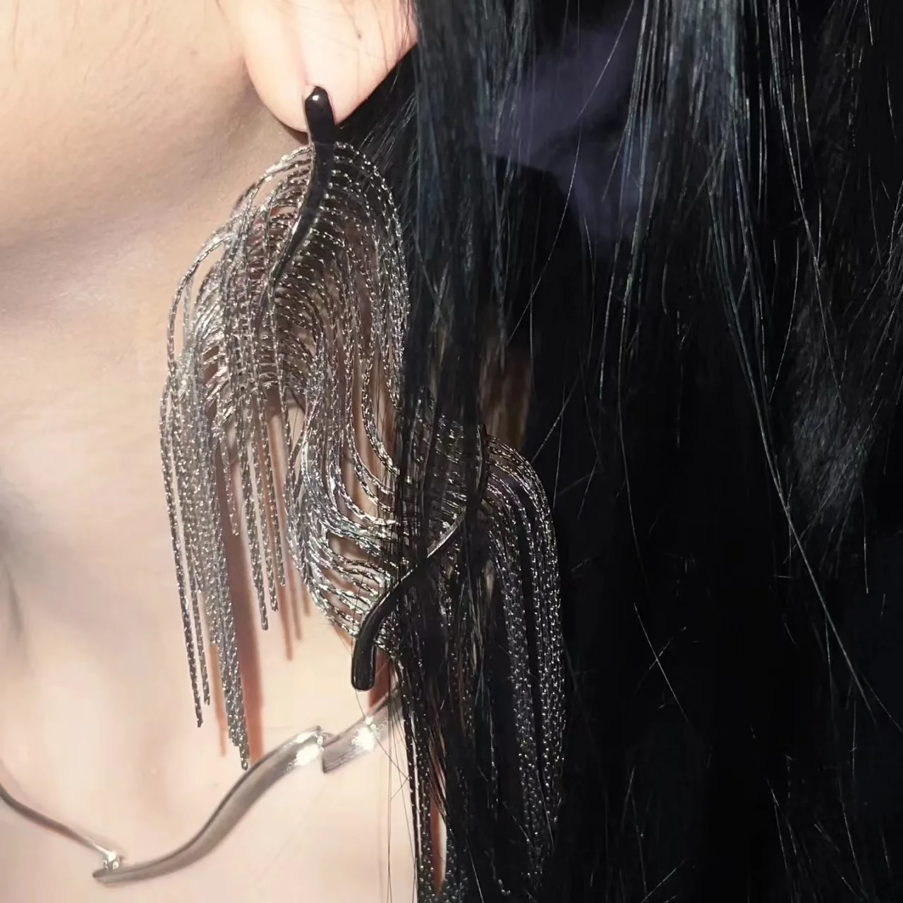 European and American Trendy Earrings for Women Shining Long Tassel Earrings Ms Party Wedding Accessories Fine Jewelry Gift