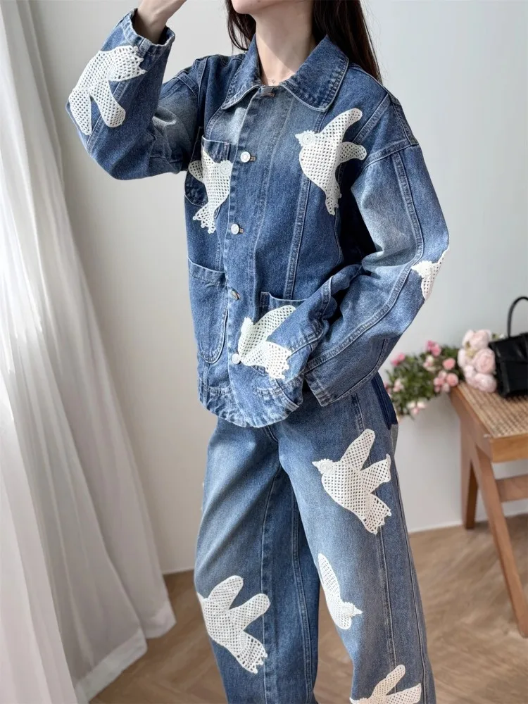 Conjunto de dos piezas de chaqueta vaquera para mujer con cuello vuelto y apliques de diseño de pájaro Retro, trajes con bolsillo, pantalones vaqueros informales rectos de longitud completa