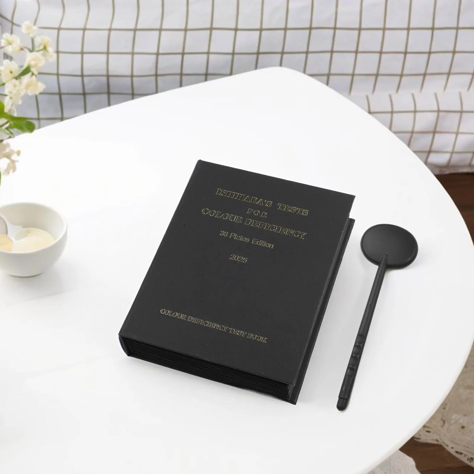 19*14.8*4cm Ishihara Test Book Optometry Color Blindness Test Diagnostic Color Plates Eye Shading Lenses Included