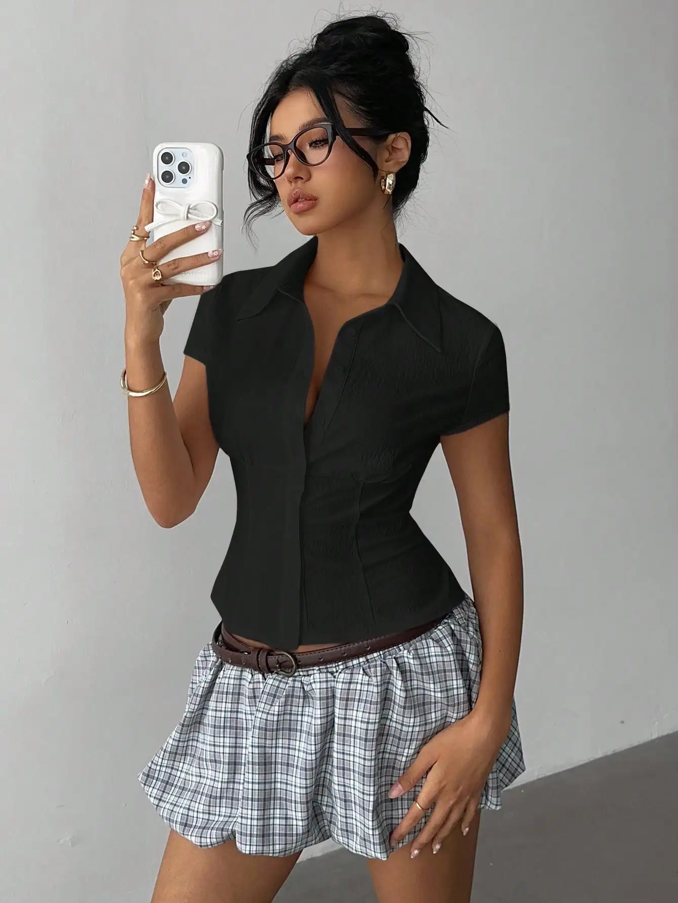 

Женская элегантная офисная рубашка Aloruh с коротким рукавом, однотонная, с плиссированной талией, для повседневной носки, подходит для весны и лета