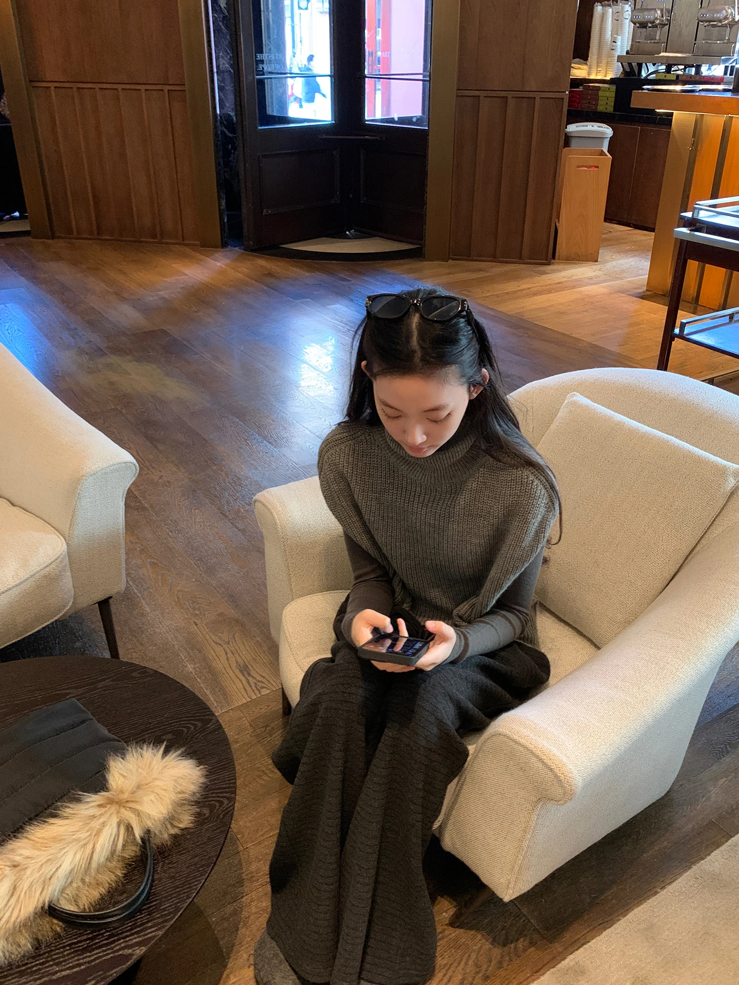 レッドセレブリティウールニットベストレディースアウター冬ファッショナブルな新着ハイカラーレギュラー丈ソリッドカラー