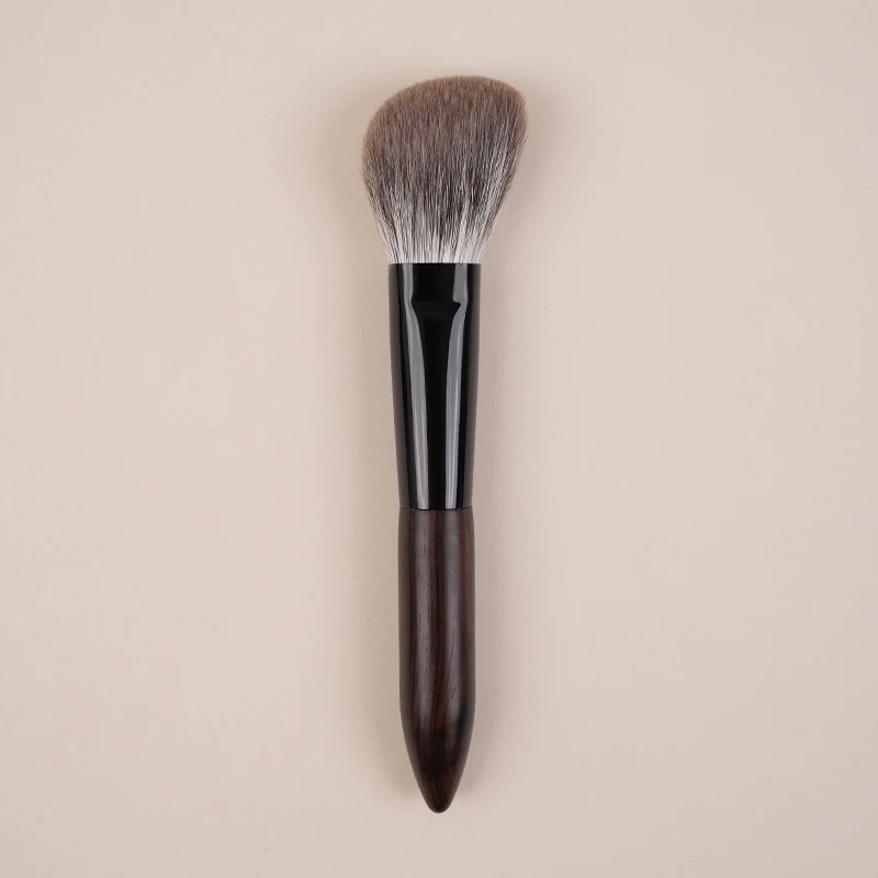 

YIZHIBI specializes in hand-made makeup brushes, facial brushes, snow fox shaving brushes.