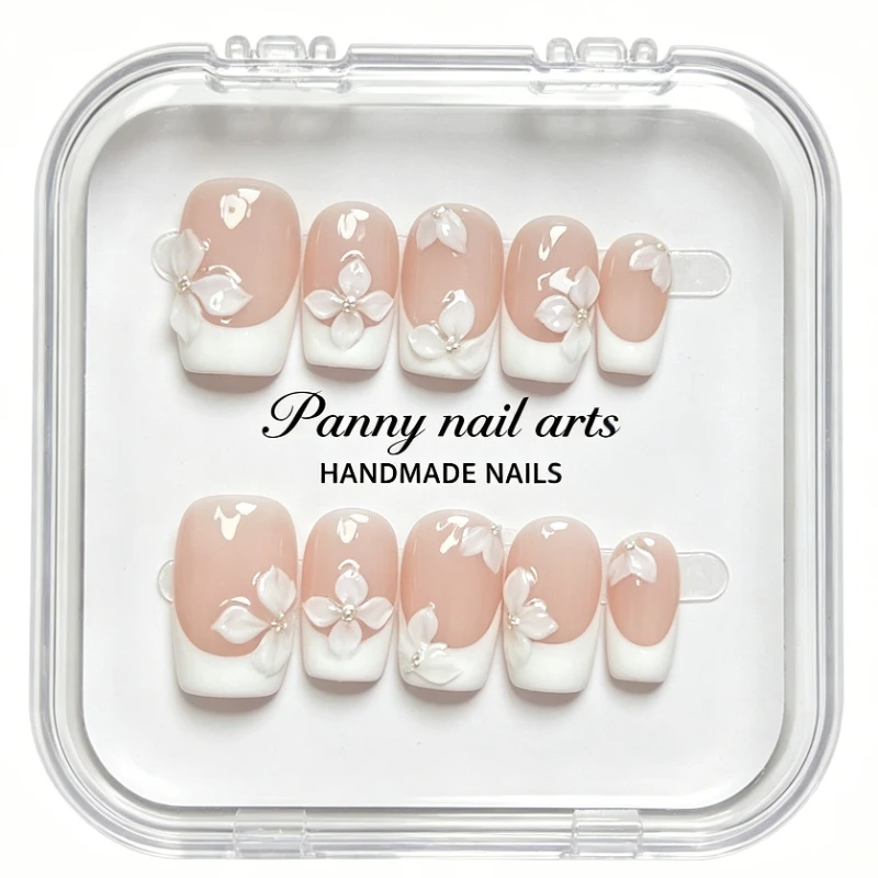 

10 шт. накладных ногтей Squoval ручной работы, классический белый френч с 3D цветочным жемчужным декором, элегантные акриловые накладные ногти для весны