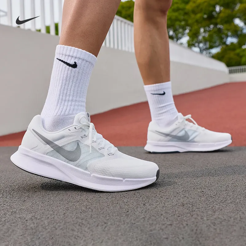 Nike Authentic DR2695‑122 Men's Sports Running Shoes DR2695‑122 White Metallic Silver Black
