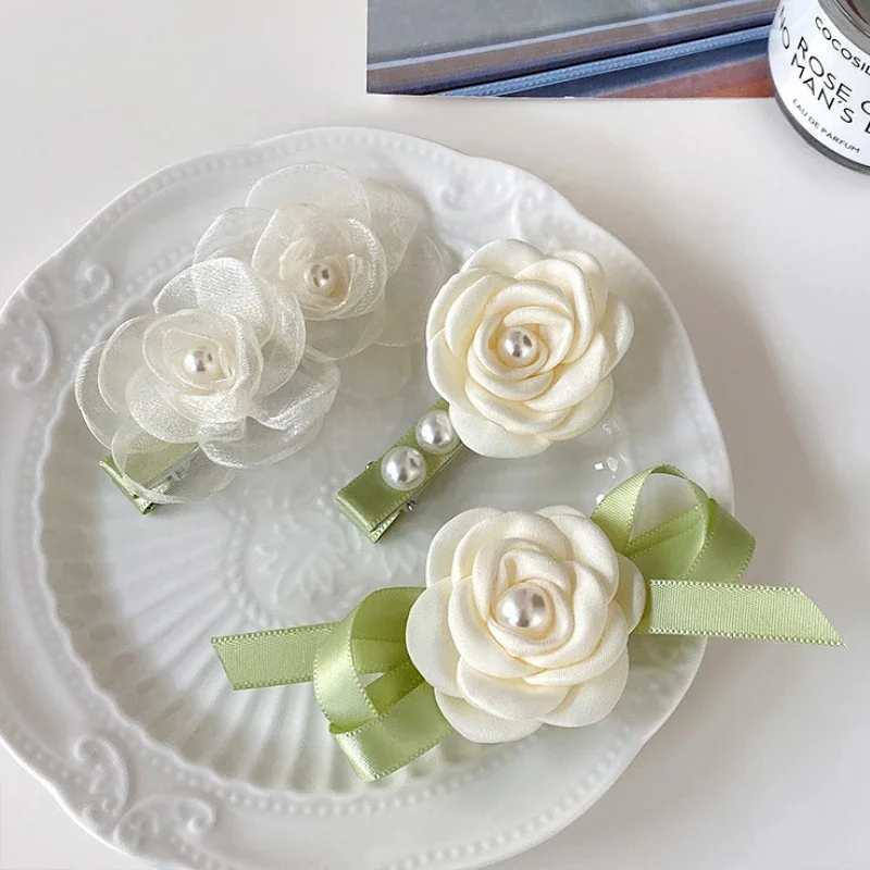 

Korean Camellia Flower Hair Clips Pearl Bow Hairpins Barettes Duckbill Clip Fashion Jewelry Headpiece Girls Hair Accessories