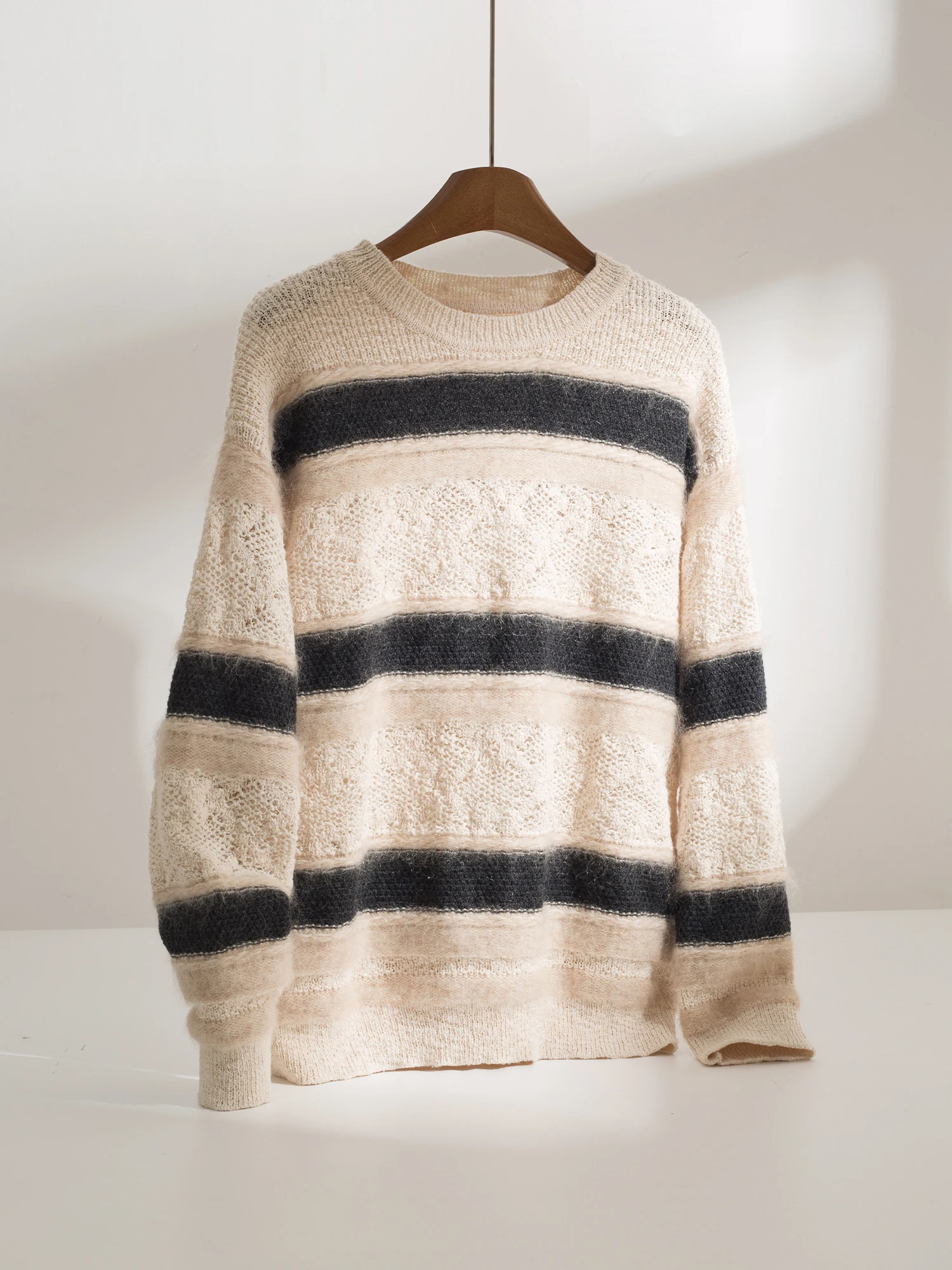 

Ji Qirui Heavyweight Camere свитер текстурированный вязаный круглый шерстяной женский свободный крой с рисунком, удобный для поездок на работу