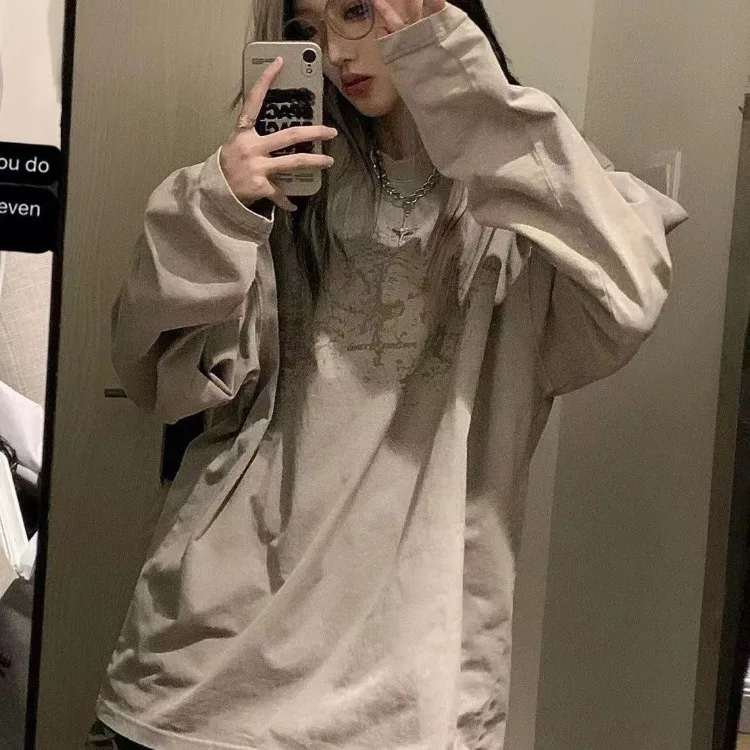 Oversize średniej długości najniższe topy damskie Y2k E-Girl z długim rękawem luźny sweter wiosna jesień nowe t-shirty z nadrukiem z okrągłym