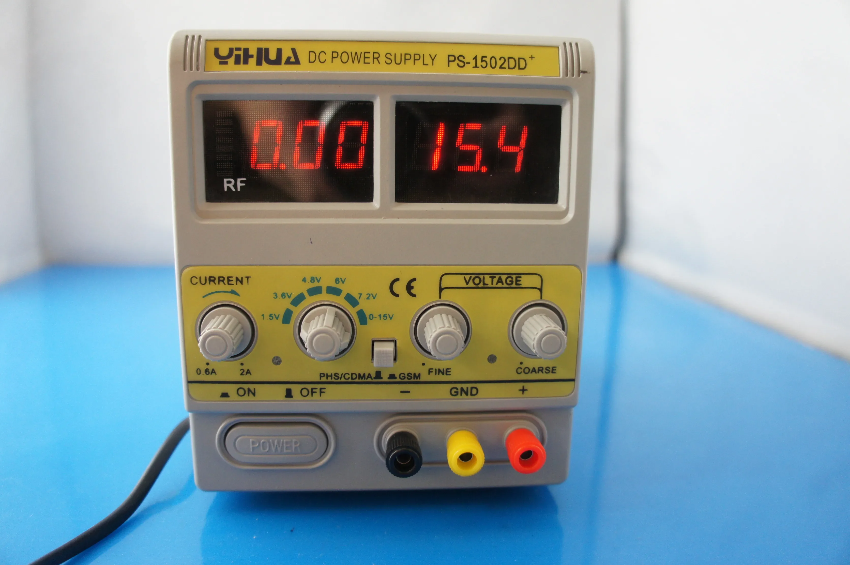 alimentation-cc-variable-reglable-yh-1502dd-15-v-2-a