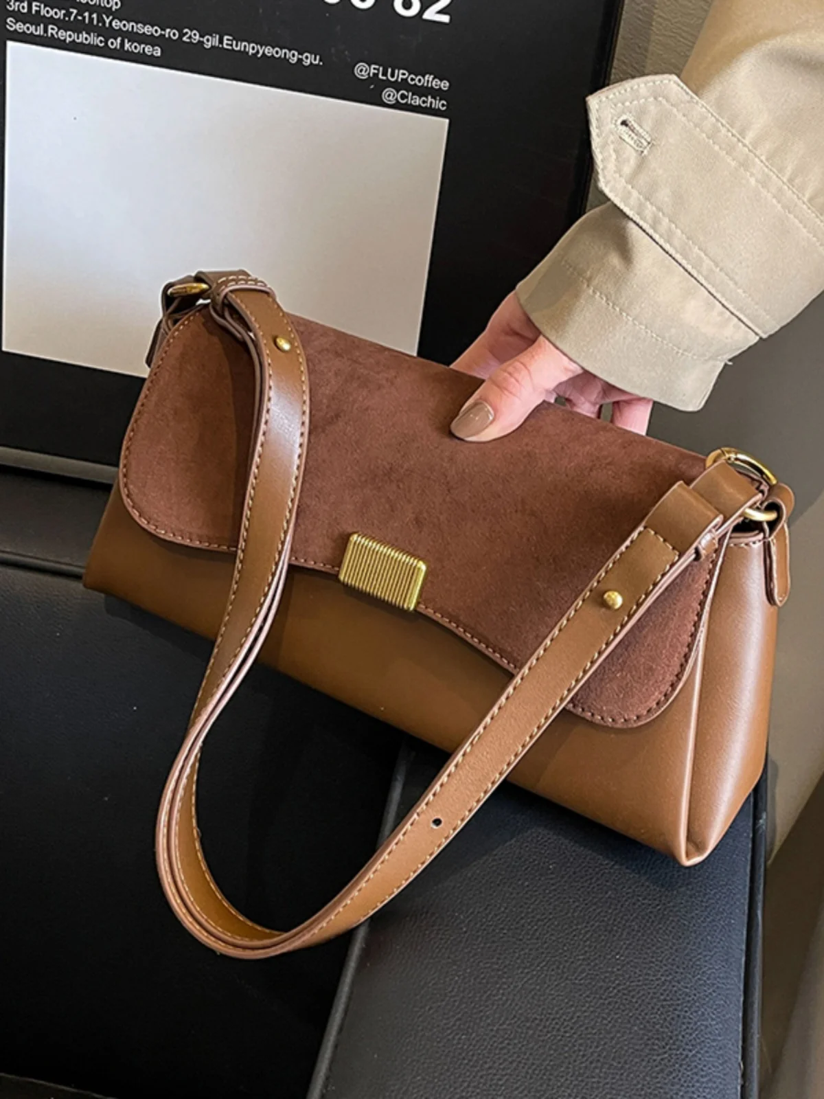 High-end Retro Small Bag For Women 2024 New Popular Crossbody Bag Single Shoulder Armpit Bag Small Square Bag