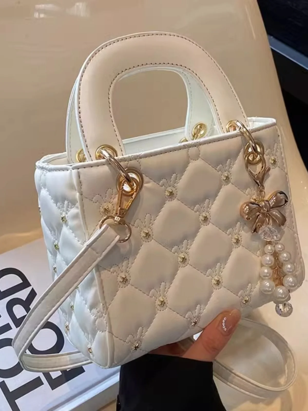 High End Bag for Women Autumn Winter Versatile New Fashion Handbag with Beading Trendy PU Leather One Shoulder Crossbody Bags