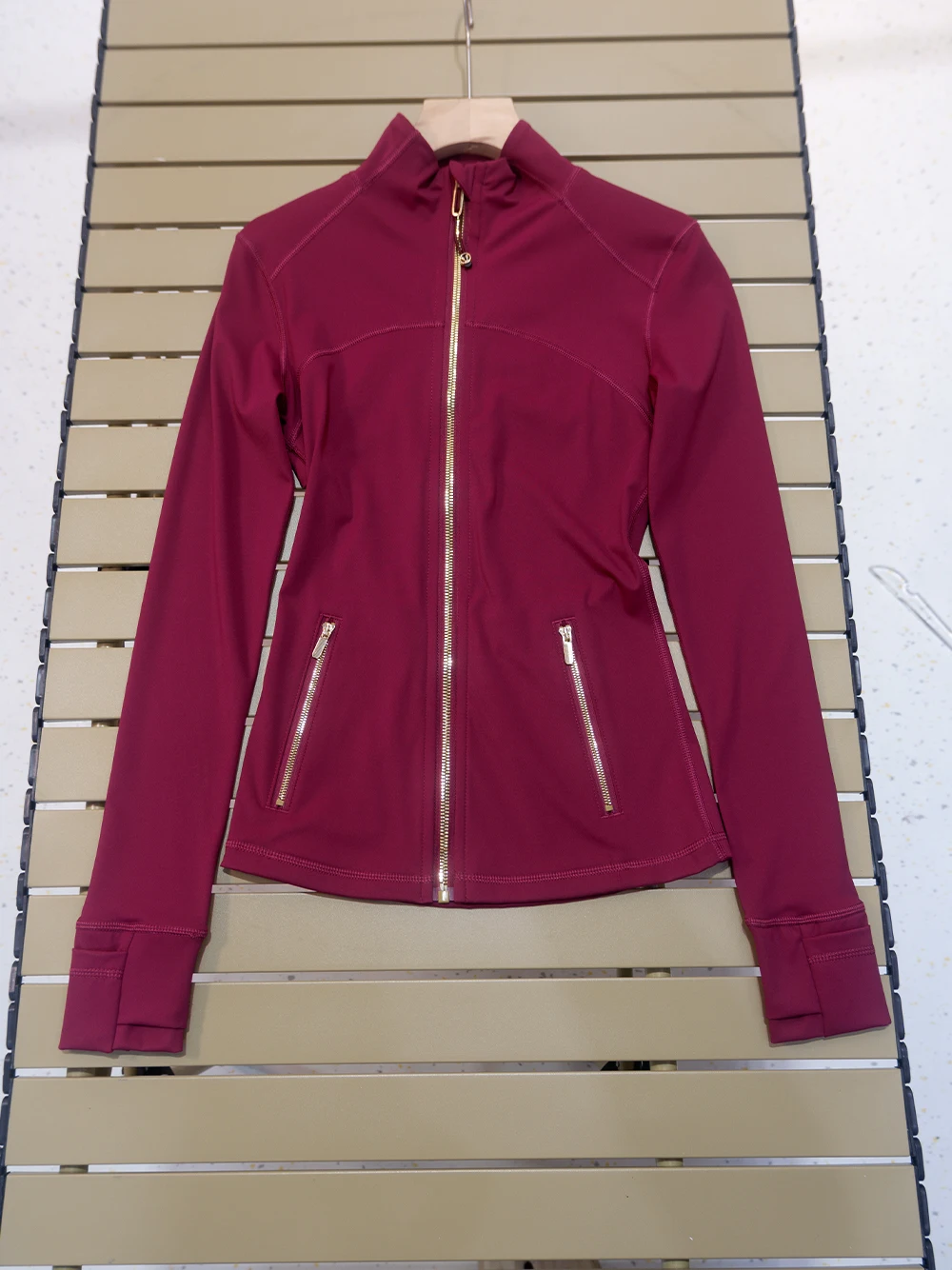 Neue Version der Gold-Reißverschluss-Slimming-Jacke, Yoga-Jacke mit Stehkragen, Slim Fit, schnelltrocknend, dünne Sportversion – Detail 9