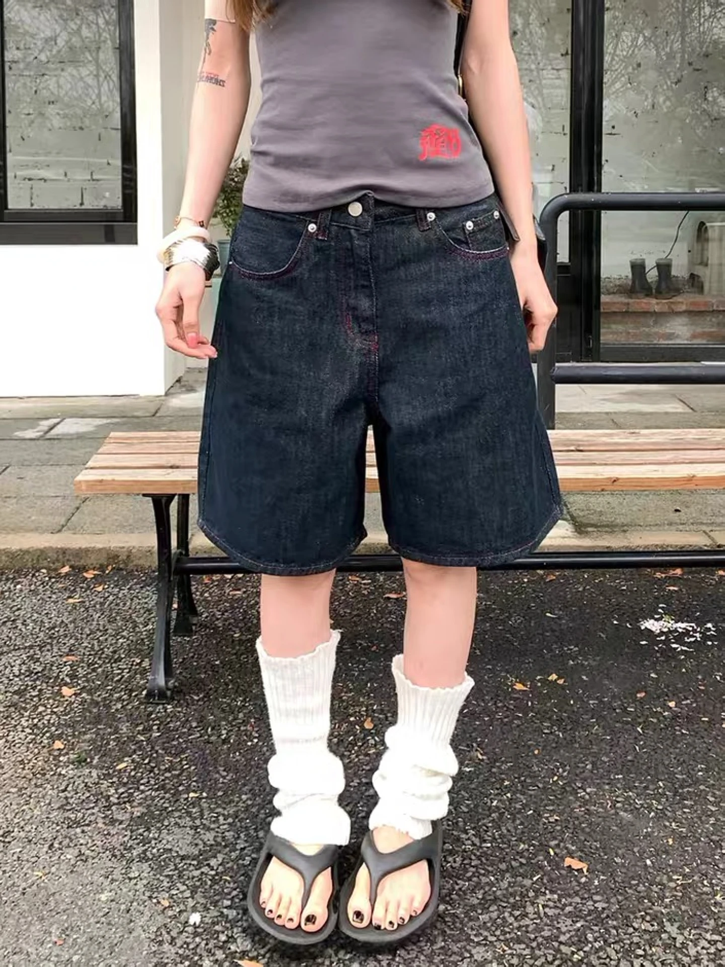 

Retro American Large Size Jeans High Waist Straight Leg Five-Point Pants Men Women Casual Loose Wide Leg Mid-Length Trousers