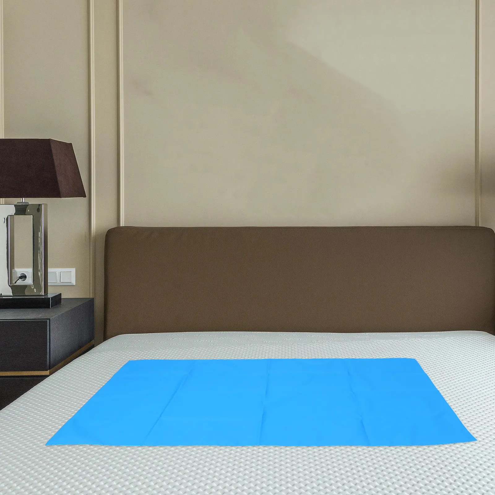 

53.45x33.41inch Washable Bed Pads for Adults Waterproof Reusable Incontinence Mattress Protector for Elderly Large Size Nursing