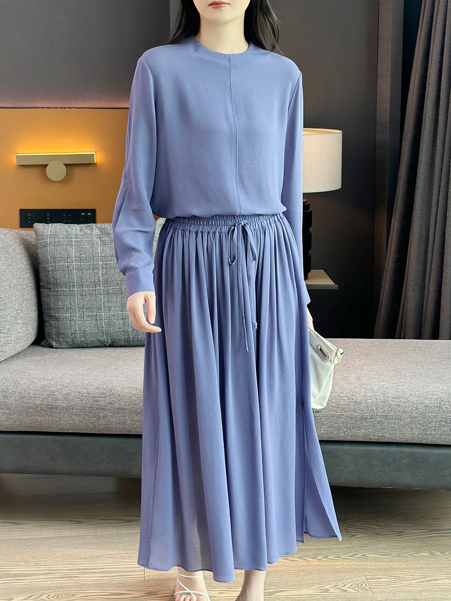 

Роскошный комплект из шелковой блузки и юбки Zuozuojia в фиолетово-синих тонах, женский модный ансамбль, дышащий, свободного кроя, весенняя коллекция