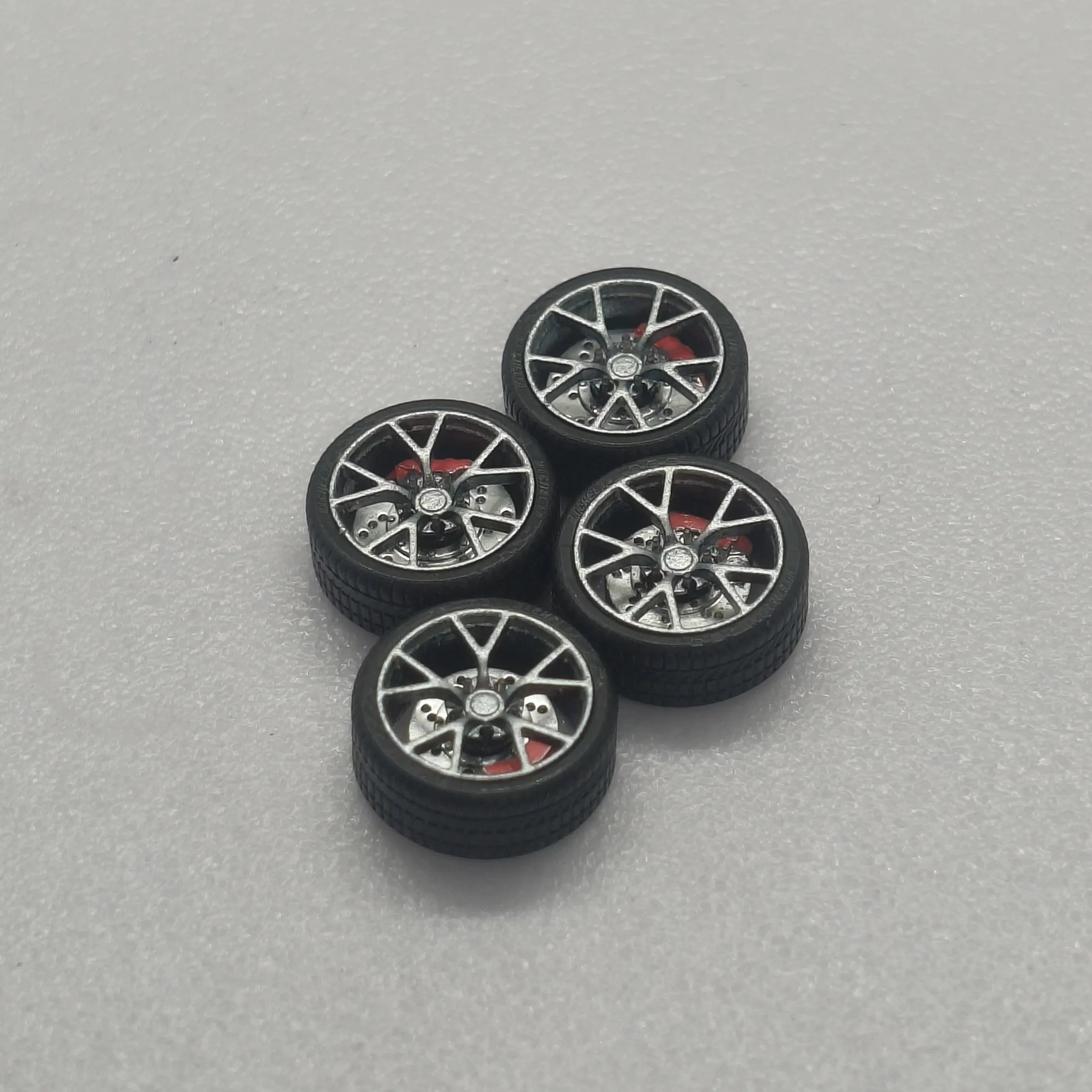 New 1:64 Car Model Modified Wheel Hub Diameter 10.5mm Resin Static Tire Accessories view 3