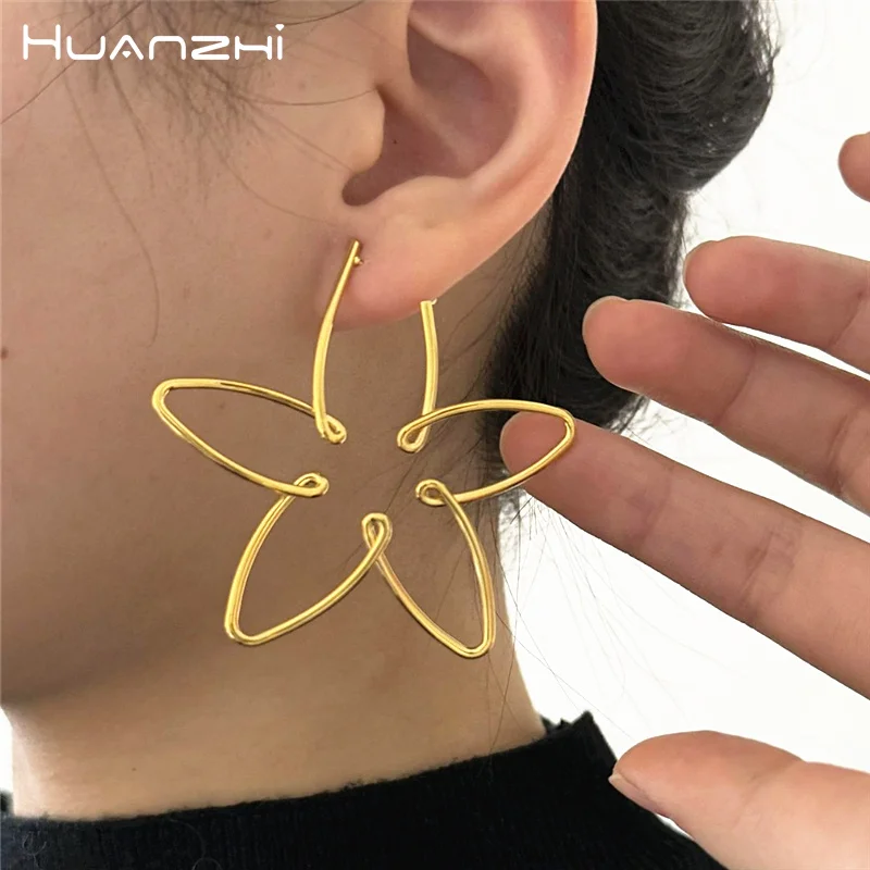 HUANZHI Exaggerated Gold Color Large Flower Five Pointed Star Earrings for Women Girls Hollow Metal Maximalist Party Jewelry New